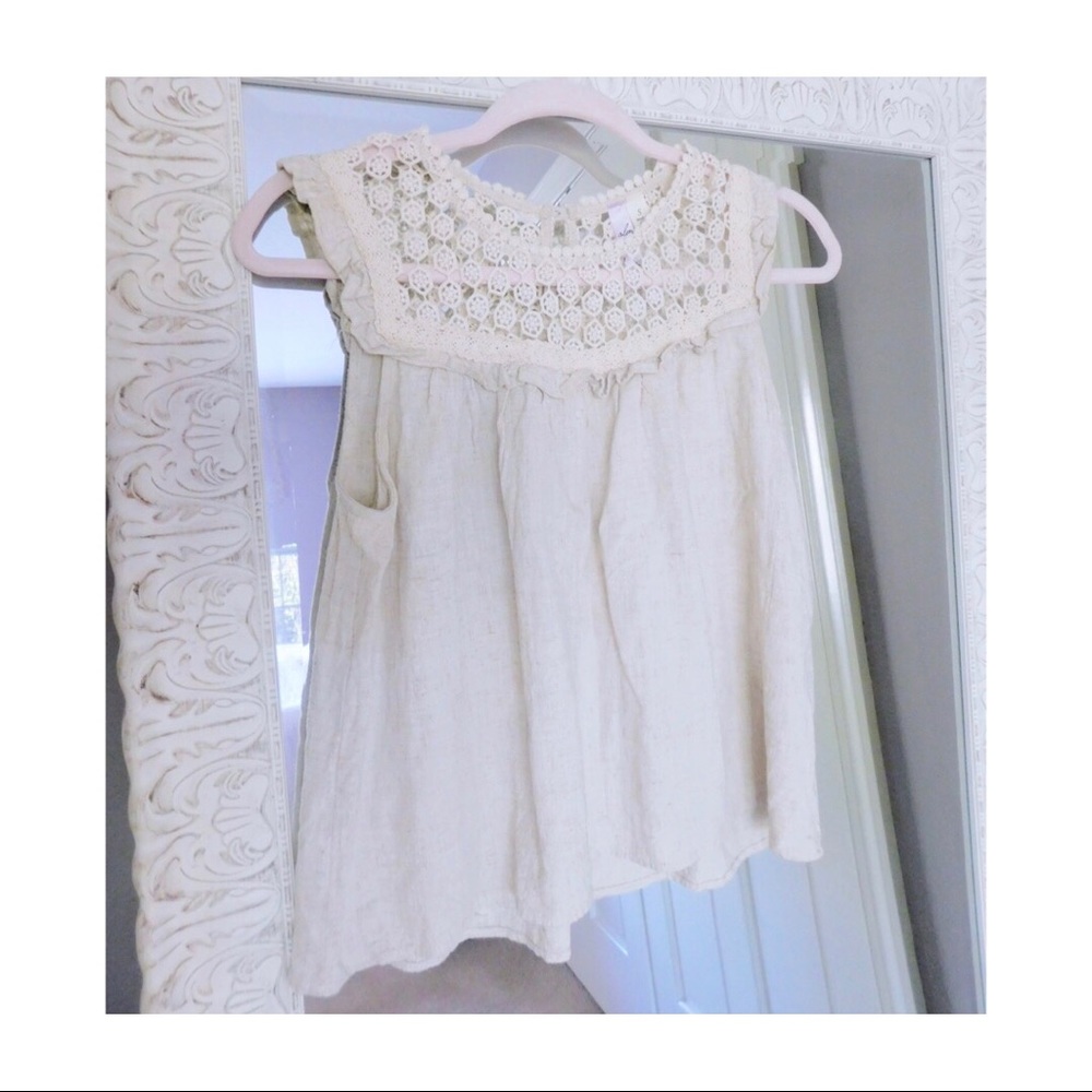 FRANCESCA’S Cream Crochet Top